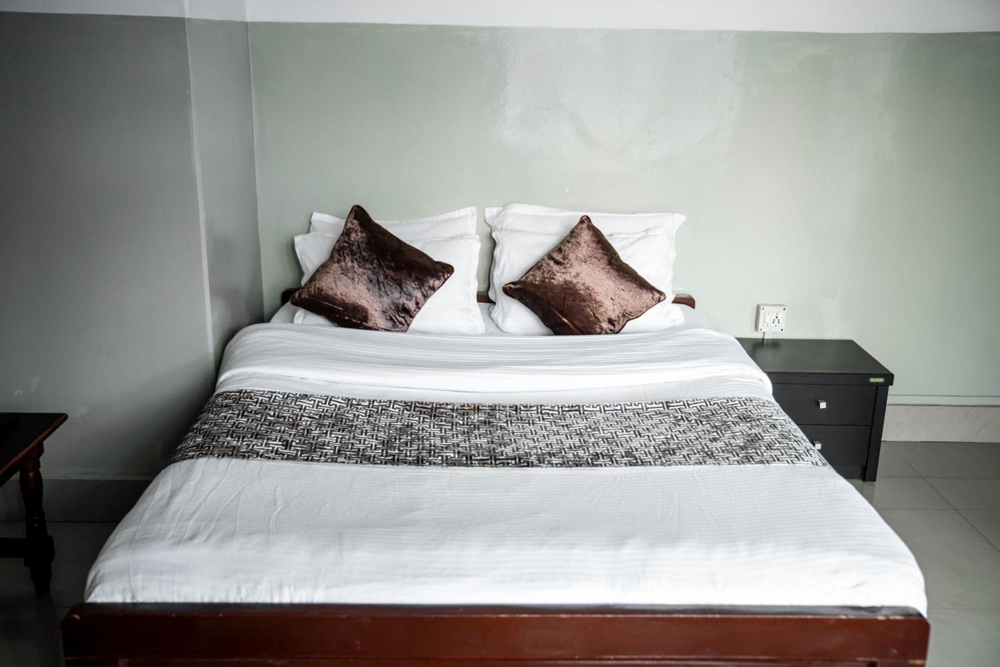 2K Hotel Kohima Εξωτερικό φωτογραφία