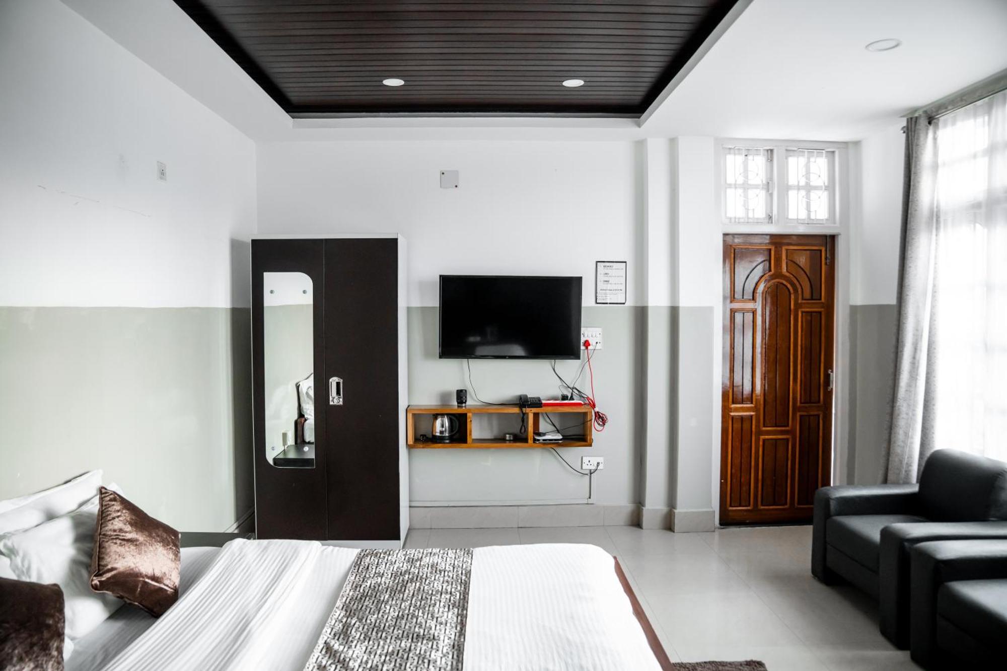 2K Hotel Kohima Εξωτερικό φωτογραφία